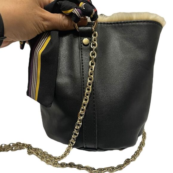 Zara Faux Leather Shearling Chain Purse - Picture 5 of 11